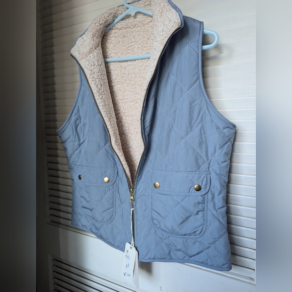 Reversible Sherpa Vest - Baby Blue Light Blush size M/S - Picture 9 of 12